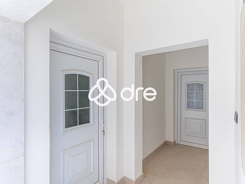 18 DRE03084-Edit. JPG