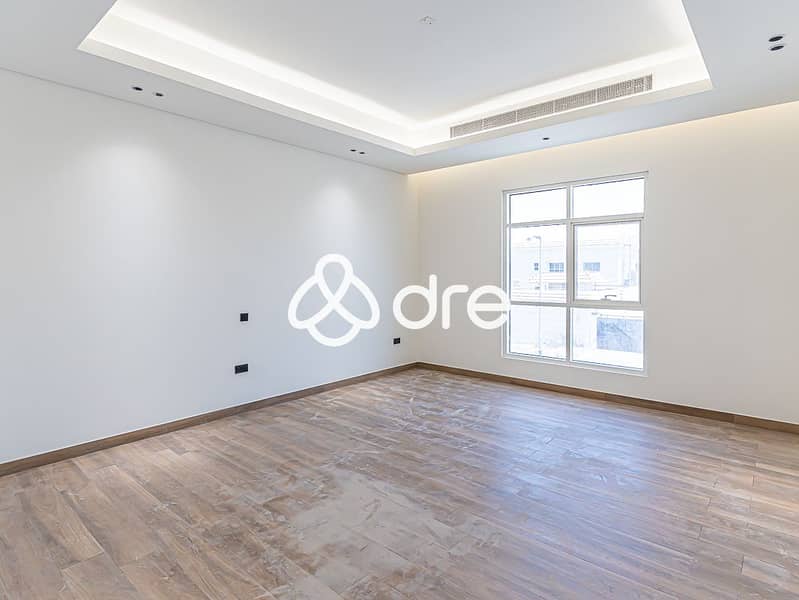 21 DRE03070. JPG