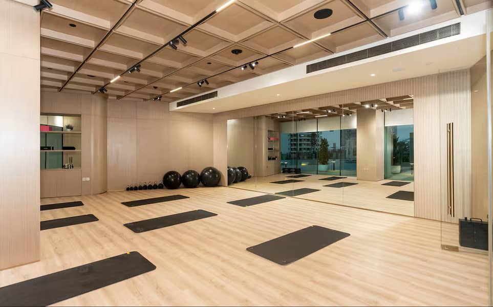 24 18ea9609-a950-44e8-b78c-66bac91a9770. png