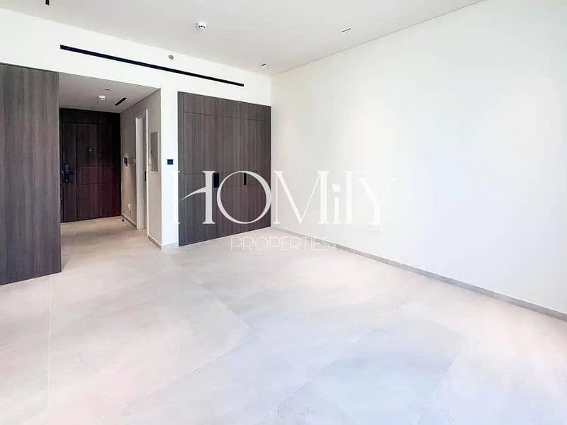 HIGH-END AMENITIES | POOL & GYM | VACANT - Image 4