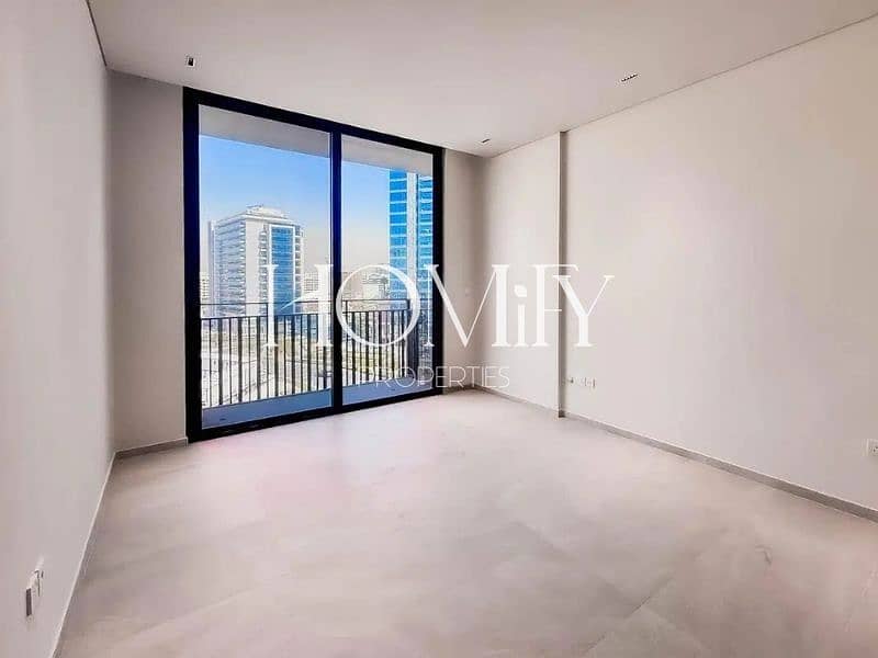 HIGH-END AMENITIES | POOL & GYM | VACANT - Image 7