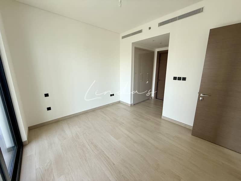 6 images image img