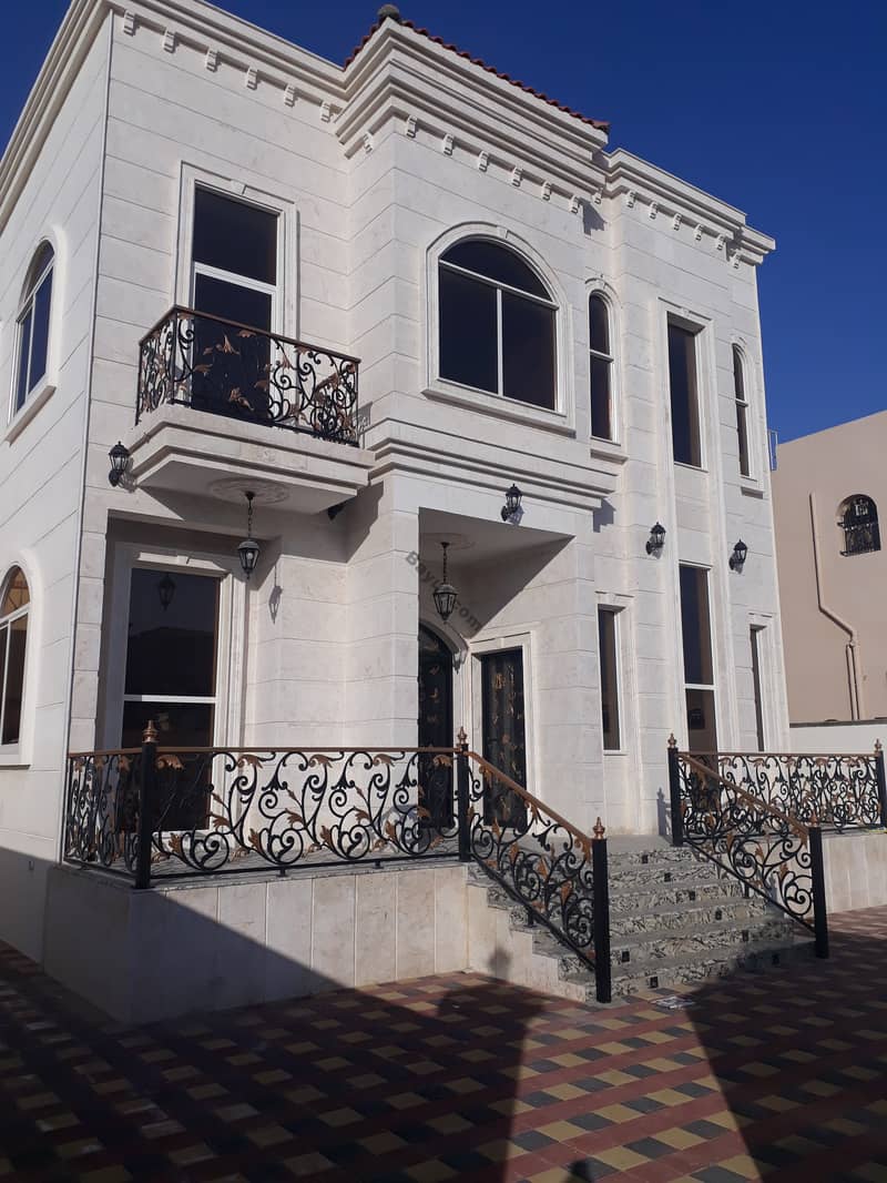 VIP villa for sale in Al Rawda Ajman