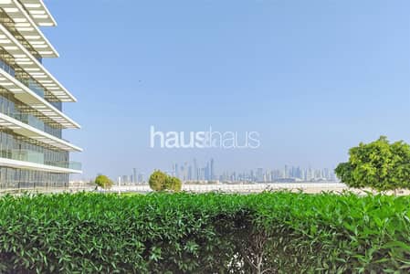 1 Bedroom Flat for Rent in Palm Jumeirah, Dubai - Beachfront Living | Private Terrace | Skyline View 1 Bedroom Flat for Rent in Palm Jumeirah, Dubai - Beachfront Living | Private Terrace | Skyline View