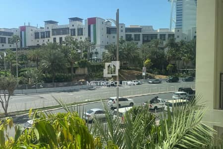 2 Bedroom Apartment for Rent in Umm Suqeim, Dubai - Burj Al Arab View|Direct Amenities Access|Spacious 2 Bedroom Apartment for Rent in Umm Suqeim, Dubai - Burj Al Arab View|Direct Amenities Access|Spacious