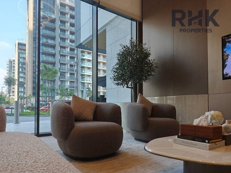 12 Crest Grande residents lobby lounge with concierge seating, Sobha Hartland Dubai