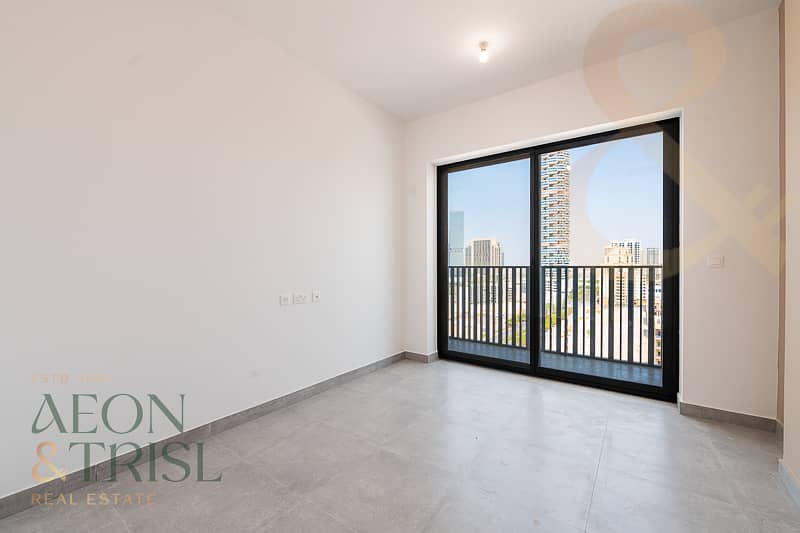 Spacious 2 Bedroom + Study facing pool Spacious 2 Bedroom + Study facing pool