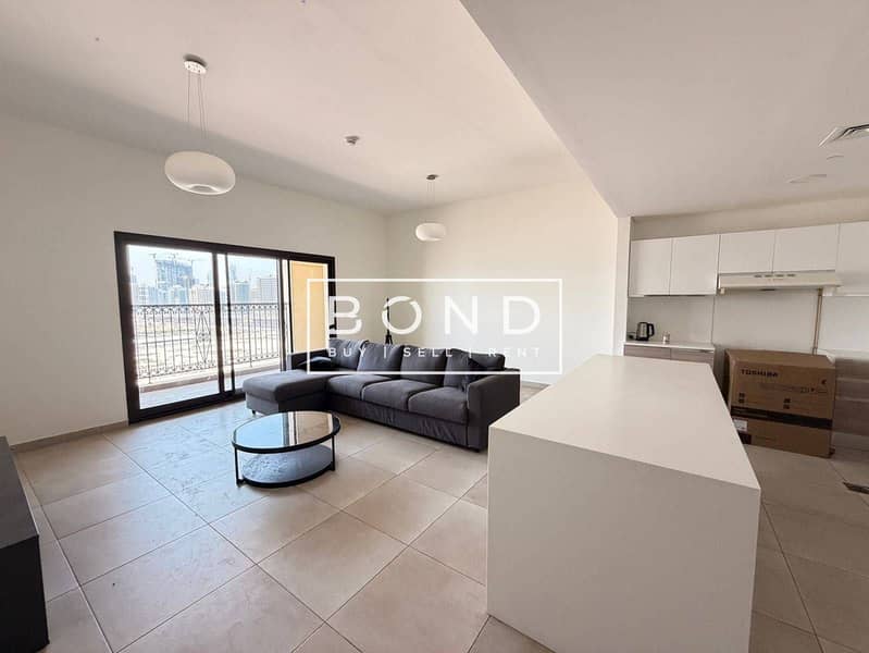 Vacant | Spacious | Balcony Vacant | Spacious | Balcony