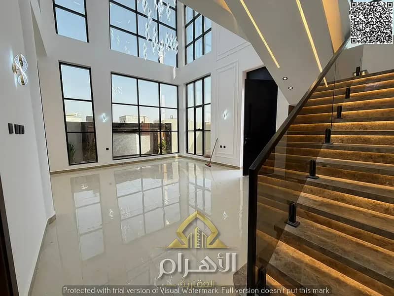 2 840147429-1066x800. webp