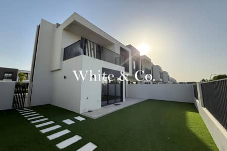 4 Slaapkamers Townhouse te Huur in Dubai South, Dubai - Rijwoning in Dubai South，Emaar South，Expo Golf Villas，Expo Golf Villas 5 (Greenviews 2), 4 slaapkamers, 149999 AED - 15526685