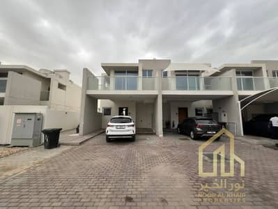 3 habitaciones Townhouse para en Venta en DAMAC Hills 2 (Akoya by DAMAC), Dubai - bd93f032-c4d3-42b8-95c3-a62463f8f2af. jpg