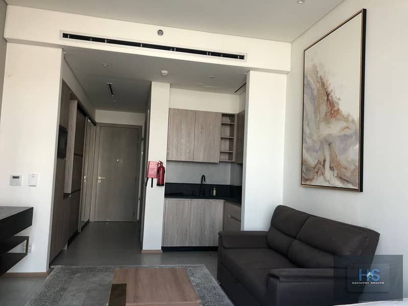 Fully furnished & Spacios Studio + Ready unit