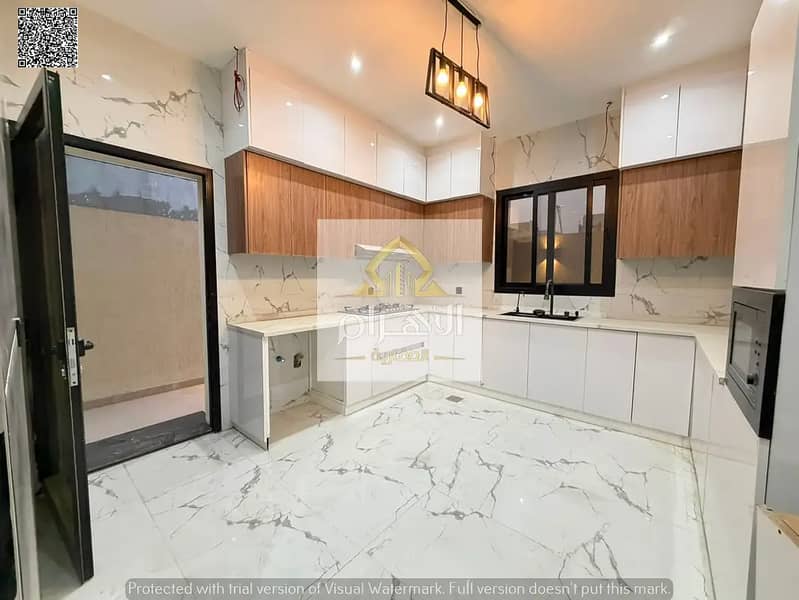 7 844039075-1066x800. webp