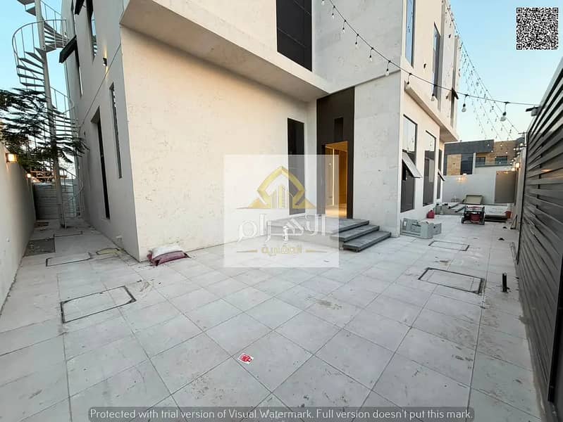 12 841581258-1066x800. webp