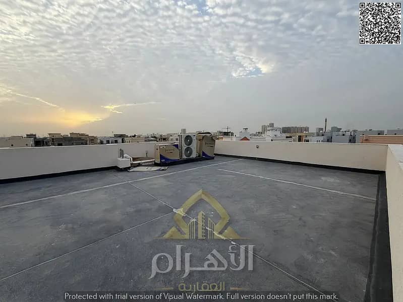 19 840766670-1066x800. webp