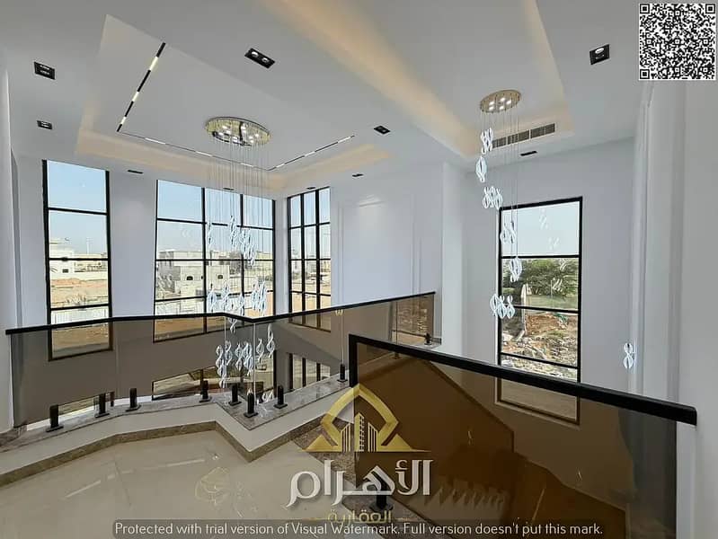 9 840151800-1066x800. webp