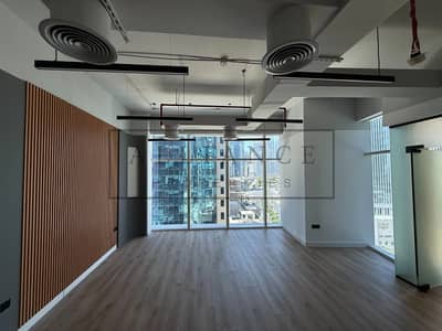 Office for Rent in Business Bay, Dubai - Renovated Office | Parking Included | Vacant