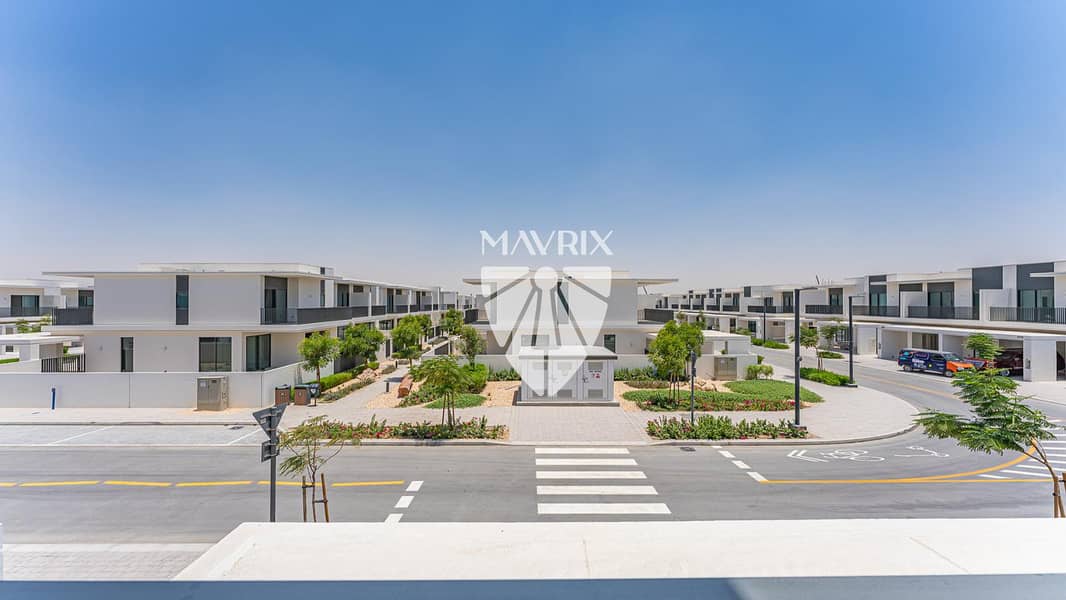 Single Row | Green Belt | Close to Pool | Ready - Image 1