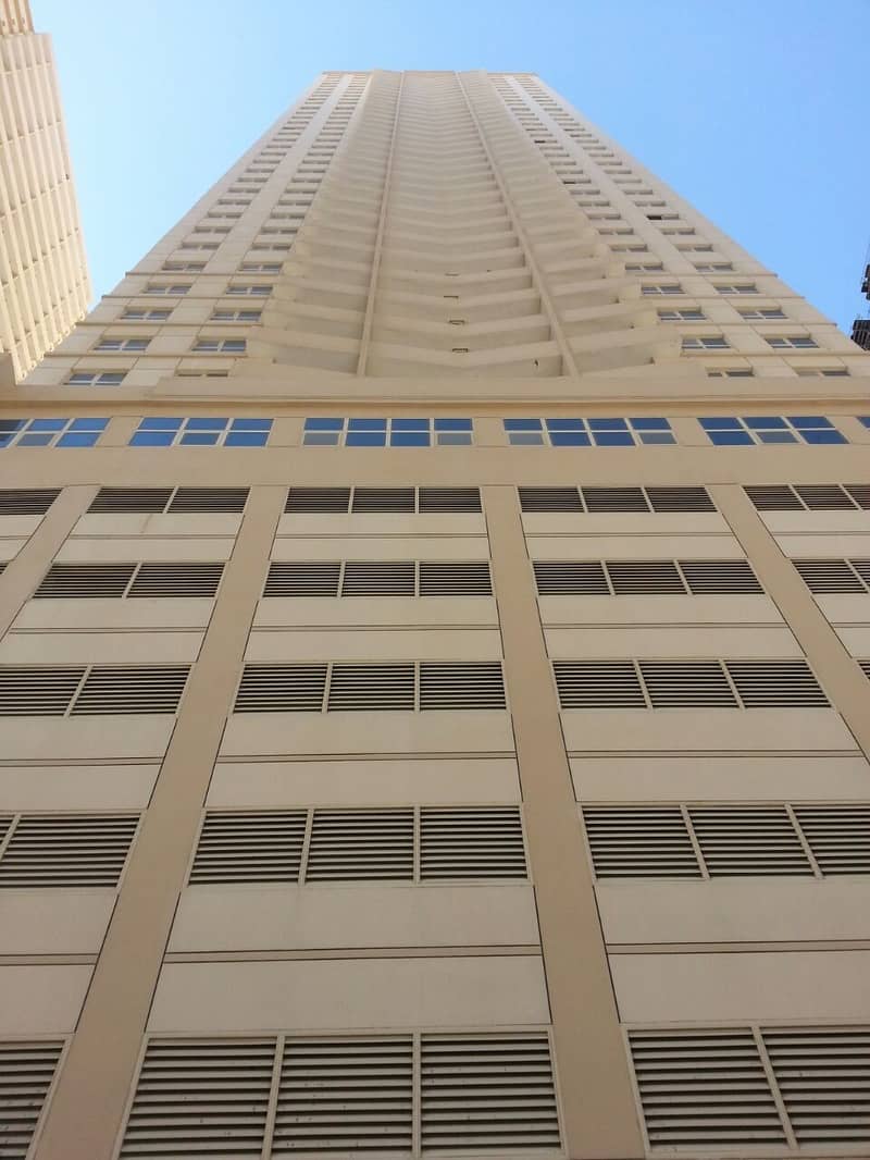 شقة في برج لافندر،مدينة الإمارات‬ 1 غرفة 18000 درهم - 4475525