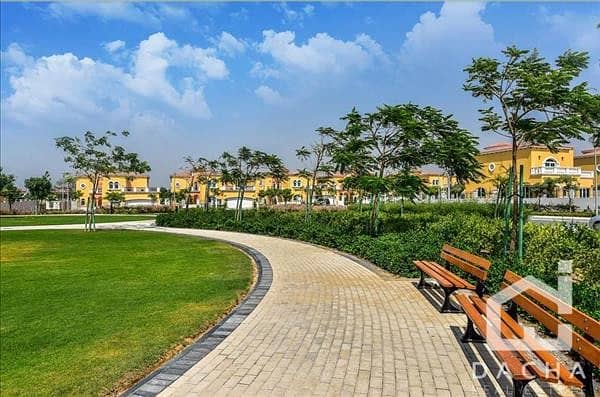 Build your dream villa in Jumeirah Park