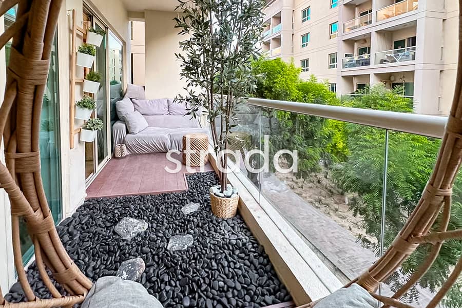 Turn Key | Two Bedroom | 5,8% Net Return Turn Key | Two Bedroom | 5,8% Net Return