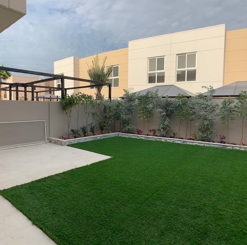 AL ZAHIA  Town House Four Bedrooms Ready to move in ٪ 6% discount on all bright villas Zahia