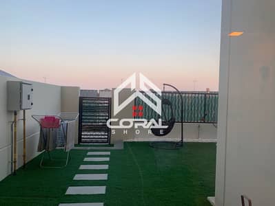 3 Cпальни Таунхаус Продажа в Таун Сквер, Дубай - 1dbfaf61-14ca-4f3b-ba71-b4ee85816e62. jpg 3 Cпальни Таунхаус Продажа в Таун Сквер, Дубай - 1dbfaf61-14ca-4f3b-ba71-b4ee85816e62. jpg