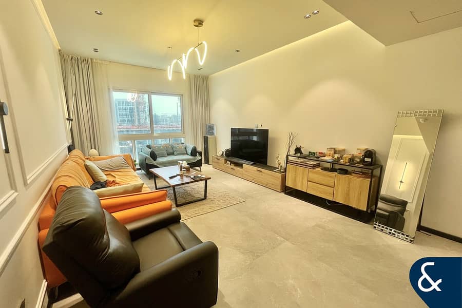 Vacant on Transfer | Large Corner Unit Vacant on Transfer | Large Corner Unit