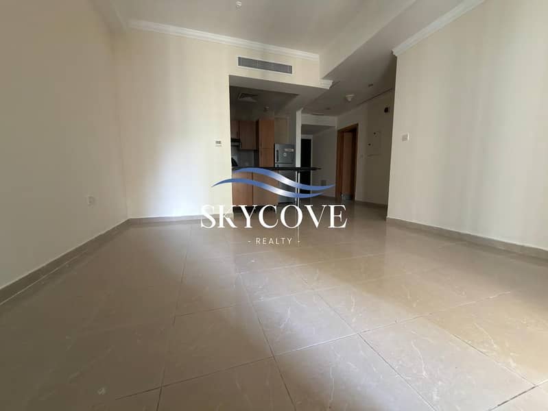 Prime Location | 1 BR Unfurnished I Chiller Free Prime Location | 1 BR Unfurnished I Chiller Free