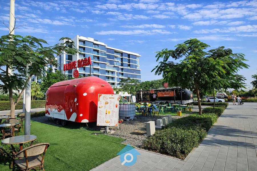 21 food truck. png