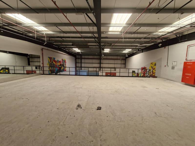 Magazijn in Al Quoz,Al Quoz Industrial Area,Al Quoz Industrial Area 2, 405050 AED - 15151459 Magazijn in Al Quoz,Al Quoz Industrial Area,Al Quoz Industrial Area 2, 405050 AED - 15151459