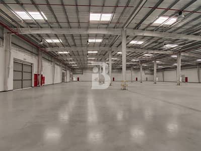 Warehouse for Rent in Jebel Ali, Dubai - JAFZA Warehouse | 144,750 Sq Ft | 3.2 MW Power | 8 Bays