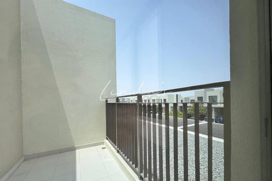 11 images image img