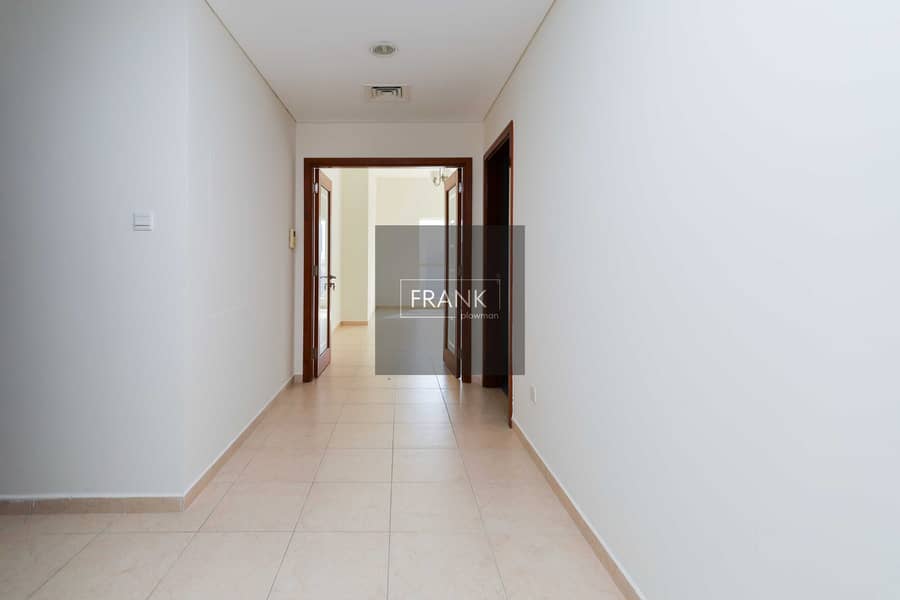 12 Dubai Jewel Tower. jpg