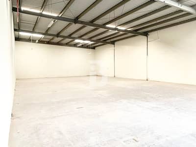 Warehouse for Rent in Jebel Ali, Dubai - JAFZA Warehouse | 35,300 Sq Ft | 5 Loading Bays