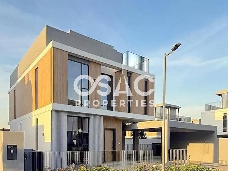 Luxurious 4-BR | Luxury Villa | Community Expert Luxurious 4-BR | Luxury Villa | Community Expert