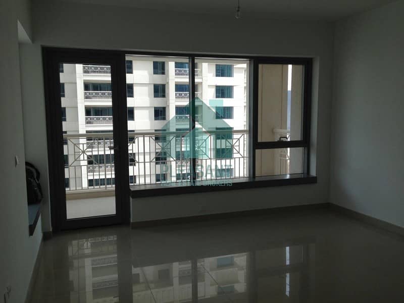 Facing Fountaion 2 Bedroom In 29 Boulevard Tower For Sale