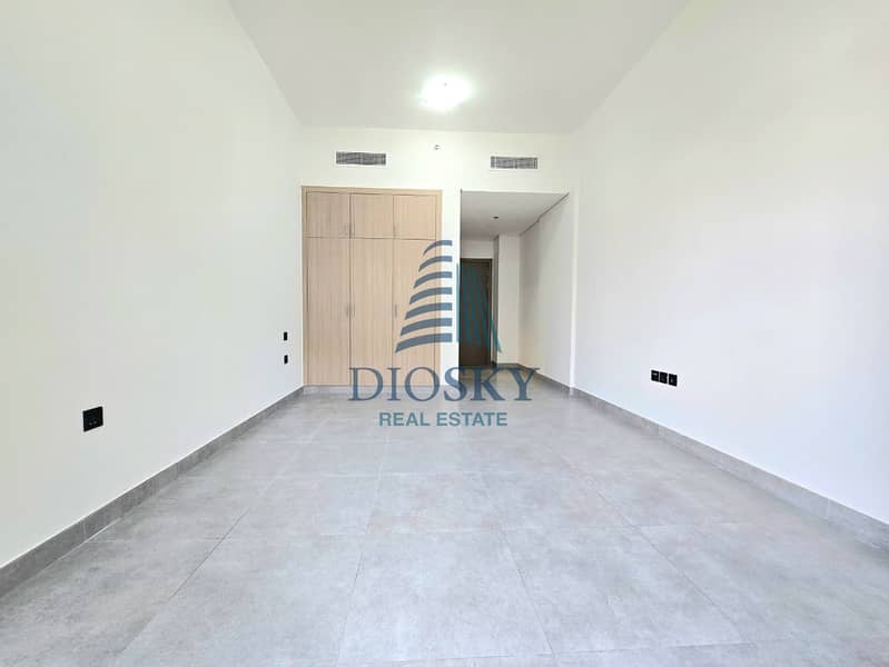 5 Image 5