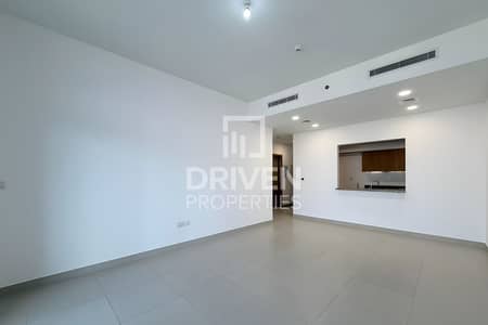 2 Bedroom Flat for Rent in Downtown Dubai, Dubai - Modern Layout plus Maid's Room | Mid Floor 2 Bedroom Flat for Rent in Downtown Dubai, Dubai - Modern Layout plus Maid's Room | Mid Floor