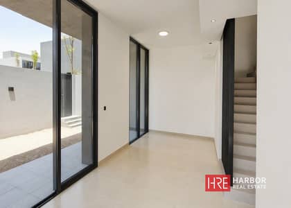 4 Bedroom Townhouse for Sale in Tilal City, Sharjah - Corner Unit | Single Row | Spacious Majlis |Vacant 4 Bedroom Townhouse for Sale in Tilal City, Sharjah - Corner Unit | Single Row | Spacious Majlis |Vacant