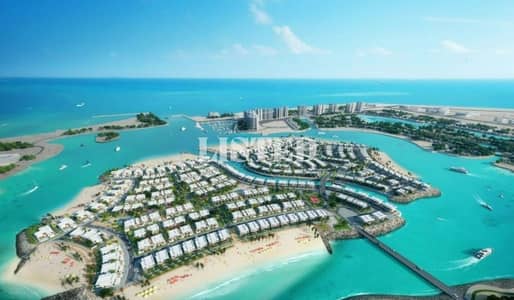 4 Bedroom Villa for Sale in Al Hamra Village, Ras Al Khaimah - Beachfront Corner Unit | Falcon Island South