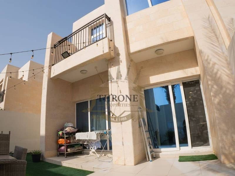 middle corner| big layout |close to Amenities middle corner| big layout |close to Amenities
