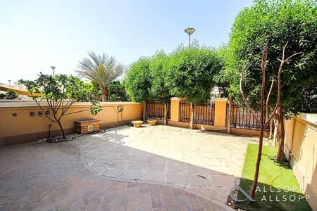 2 Bed Upgraded | Close To School and Mall 2 Bed Upgraded | Close To School and Mall