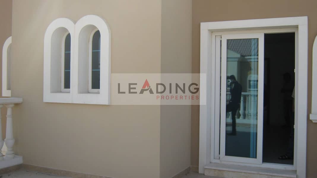 7 8fef45fe-d16d-40e5-9dea-bab4a147ca3d. jpg