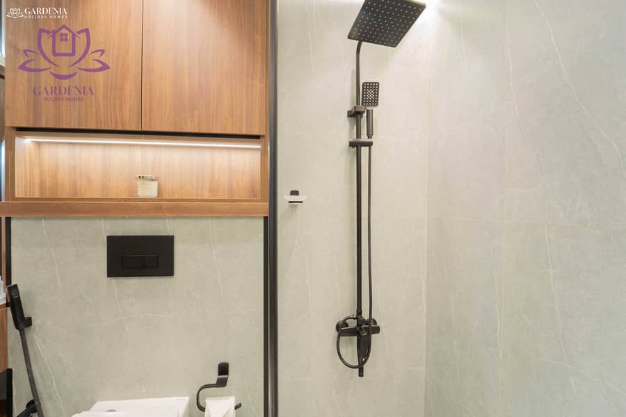 23 Bath 1 2. jpg