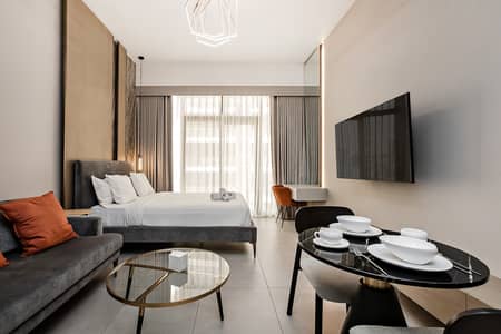 Estudio para en Alquiler en Jumeirah Village Circle (JVC), Dubai - 01. jpg