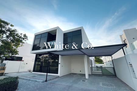 6 Bedroom Villa for Rent in DAMAC Hills 2 (Akoya by DAMAC), Dubai - V2 Layout| Single Row |Pool and Park View 6 Bedroom Villa for Rent in DAMAC Hills 2 (Akoya by DAMAC), Dubai - V2 Layout| Single Row |Pool and Park View