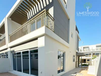 4 Bedroom Villa for Rent in DAMAC Hills 2 (Akoya by DAMAC), Dubai - 1. jpg 4 Bedroom Villa for Rent in DAMAC Hills 2 (Akoya by DAMAC), Dubai - 1. jpg