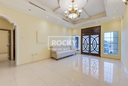 4 Bedroom Villa for Rent in Al Barsha, Dubai - Villa - Al Barsha South-1. jpg 4 Bedroom Villa for Rent in Al Barsha, Dubai - Villa - Al Barsha South-1. jpg