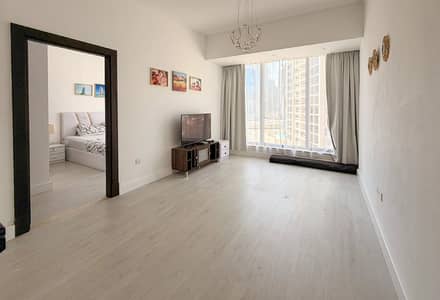 1 Bedroom Flat for Rent in Dubai Marina, Dubai - Community Pool View | Modern | Vacant Now 1 Bedroom Flat for Rent in Dubai Marina, Dubai - Community Pool View | Modern | Vacant Now